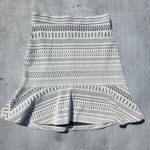 Banana Republic Sz 0 Geometric Print Fit & Flare Skirt Black/White Pencil Preppy